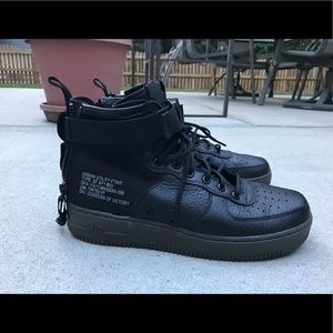 Nike SF Air Force 1 Mid
